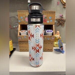 Tervis water bottle 24 oz